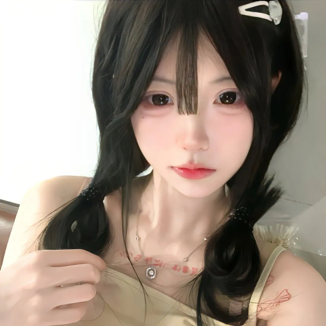 迷雾中的她